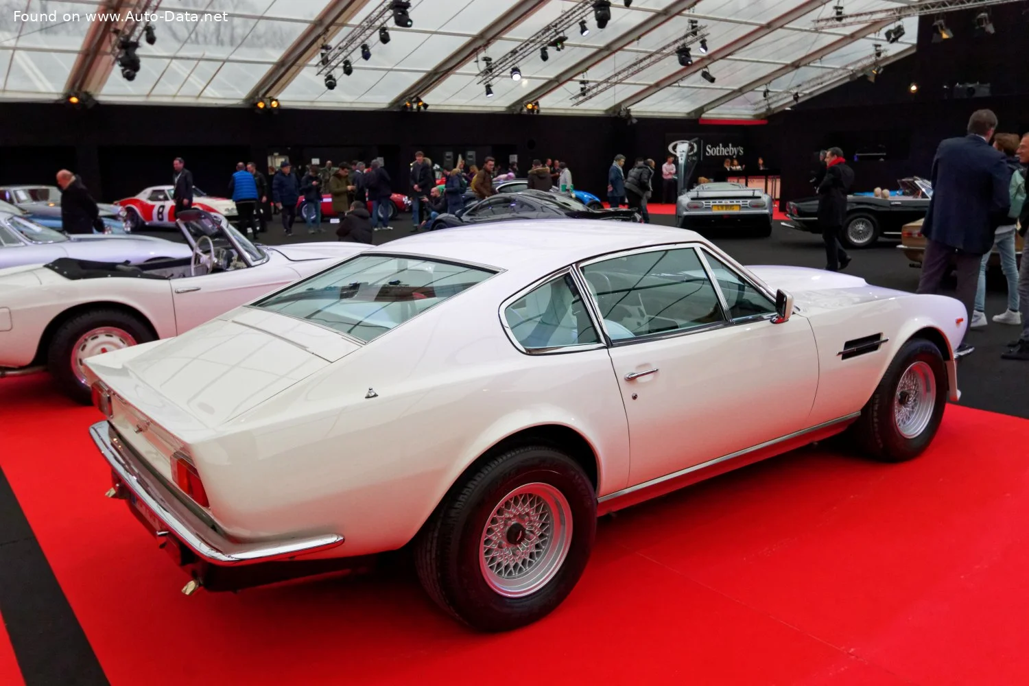 Aston Martin V8 Vantage 5.3 (385 Hp)1977 - 1990 thumbnail 7