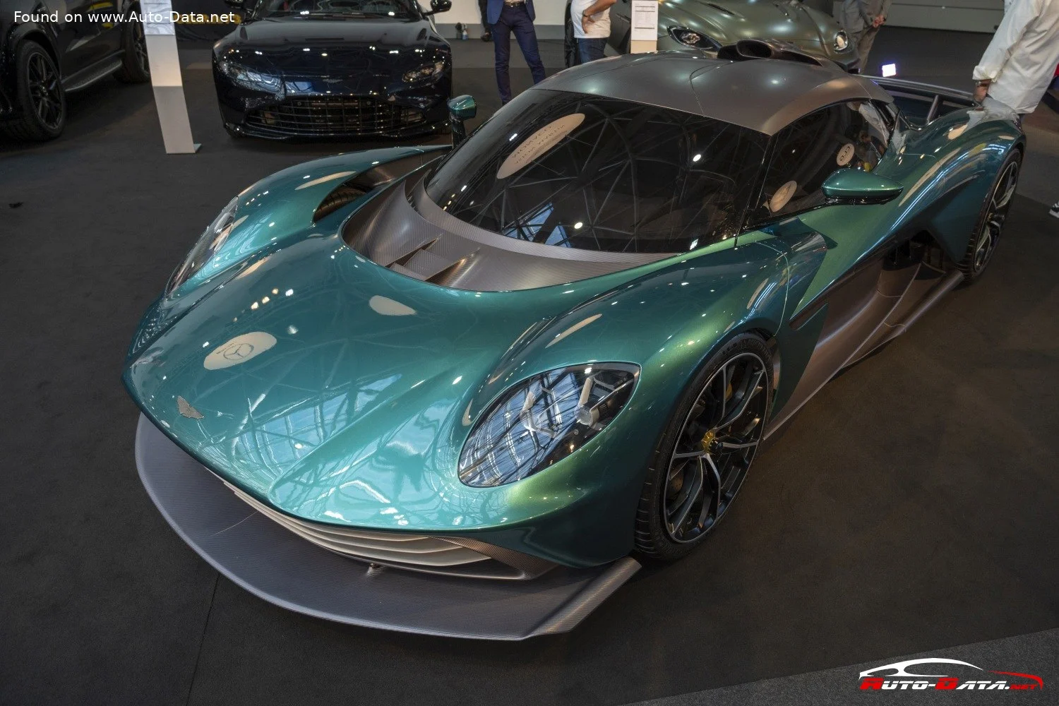 Aston Martin Valhalla Aston Martin Valhalla concept thumbnail 17