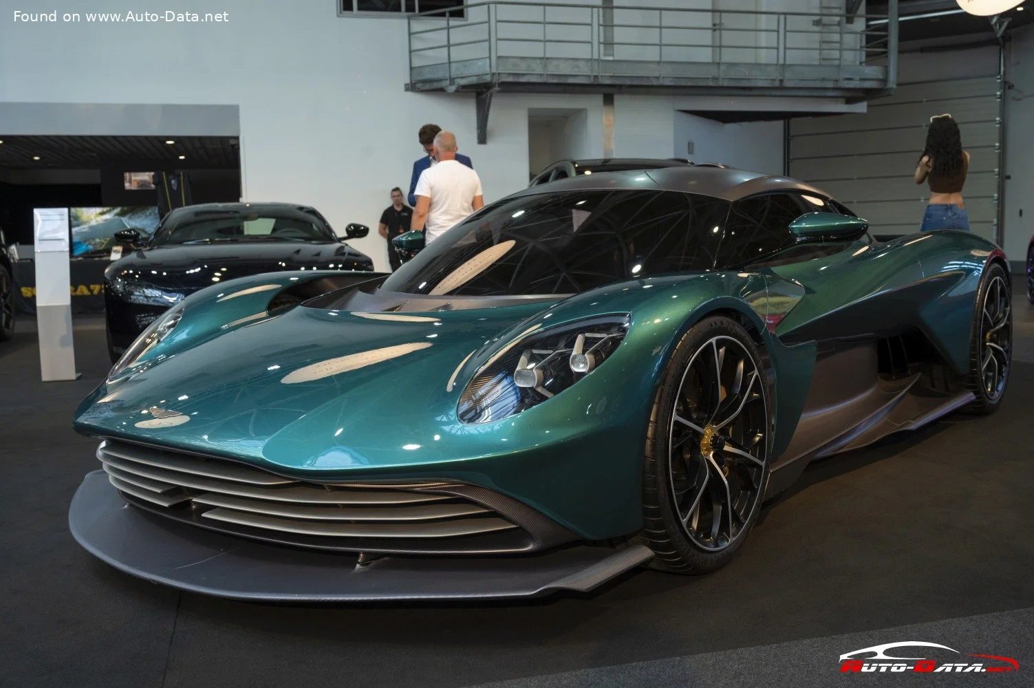 Aston Martin Valhalla Aston Martin Valhalla concept thumbnail 18