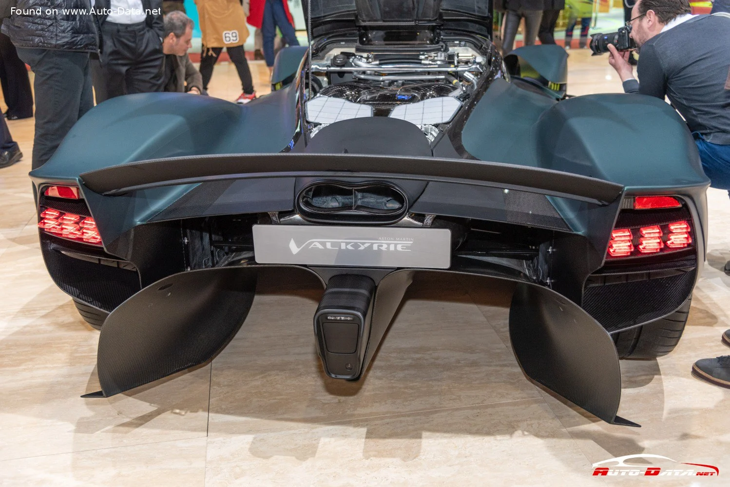 Aston Martin Valkyrie Aston Martin Valkyrie thumbnail 15