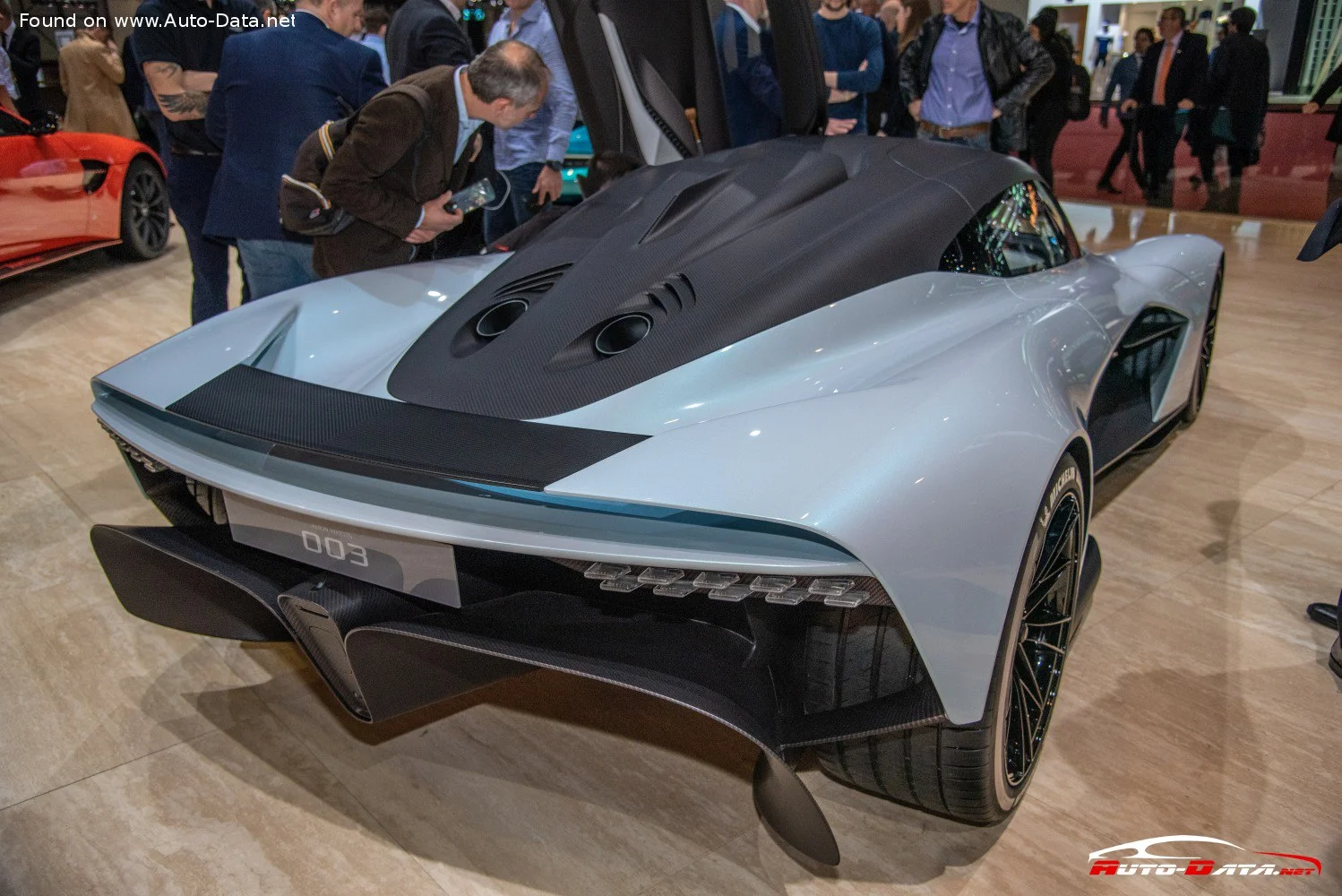Aston Martin Valkyrie Aston Martin Valkyrie AM-RB 003 thumbnail 4