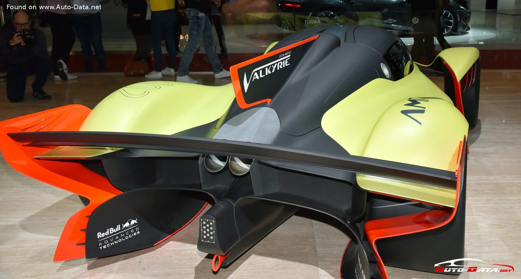 Aston Martin Valkyrie Aston Martin Valkyrie AMR Pro thumbnail 5