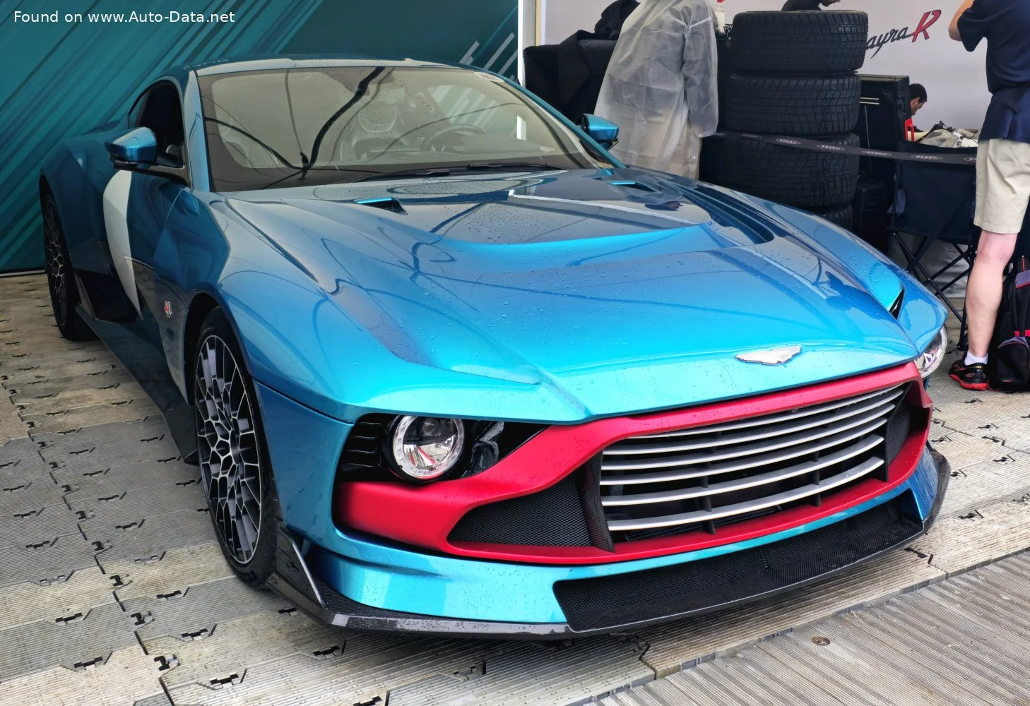 Aston Martin Valour 5.2 V12 (715 Hp)2023 - thumbnail 3