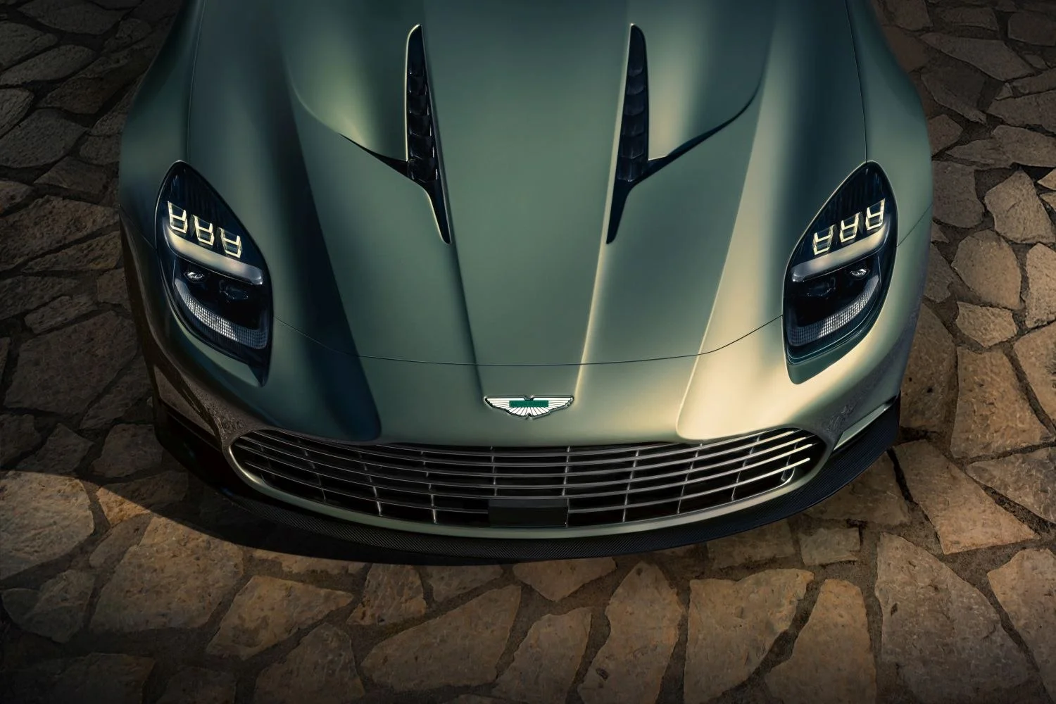 Aston Martin Vanquish 5.2 V12 (835 Hp) ZF2025 - thumbnail 11