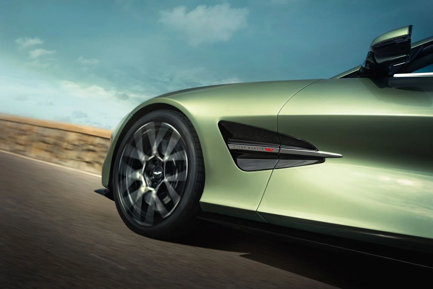 Aston Martin Vanquish 5.2 V12 (835 Hp) ZF2025 - thumbnail 6