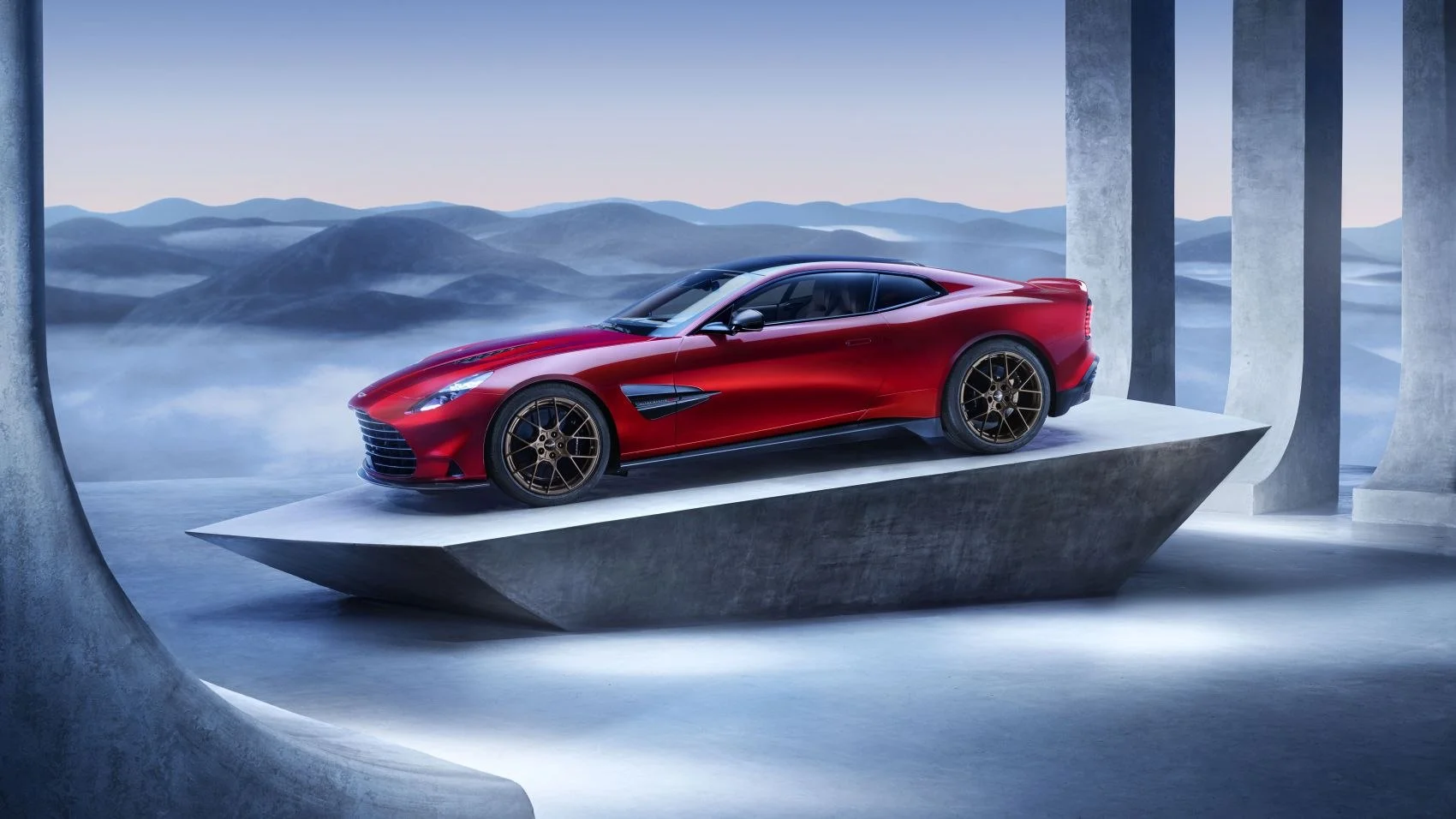 Aston Martin Vanquish 5.2 V12 (835 Hp) ZF2024 - thumbnail 3