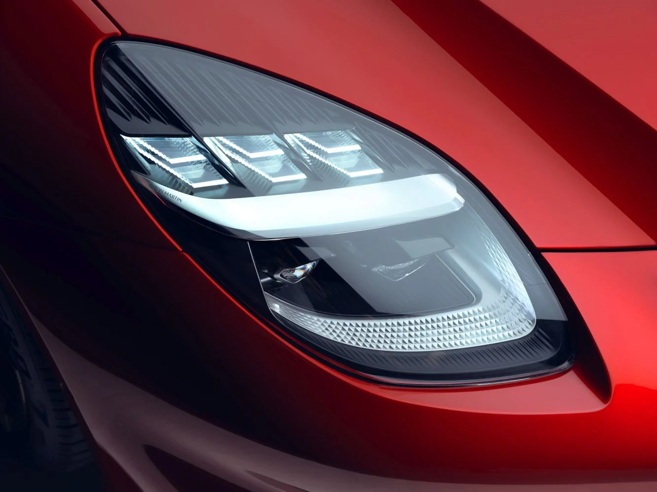 Aston Martin Vanquish 5.2 V12 (835 Hp) ZF2024 - thumbnail 9