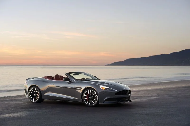 Aston Martin Vanquish 6.0 V12 (573 Hp) Automatic2013 - 2014 - 1