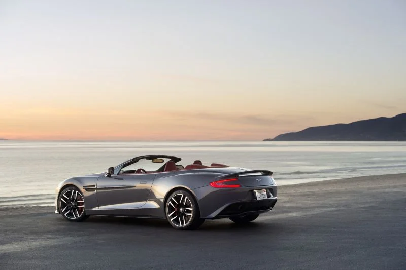 Aston Martin Vanquish 6.0 V12 (573 Hp) Automatic2013 - 2014 thumbnail 2