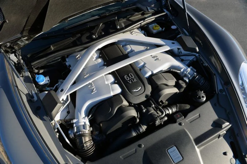 Aston Martin Vanquish 6.0 V12 (573 Hp) Automatic2013 - 2014 thumbnail 5