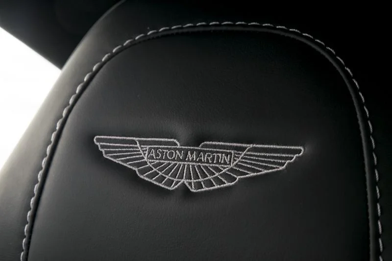 Aston Martin Vanquish 6.0 V12 (573 Hp) Automatic2012 - 2014 thumbnail 12