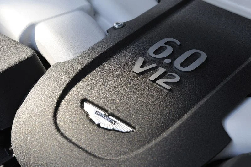 Aston Martin Vanquish 6.0 V12 (573 Hp) Automatic2012 - 2014 thumbnail 6