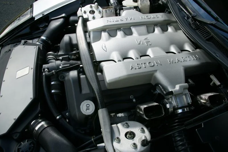 Aston Martin Vanquish 6.0 V12 (527 Hp) Automatic2005 - 2007 thumbnail 8