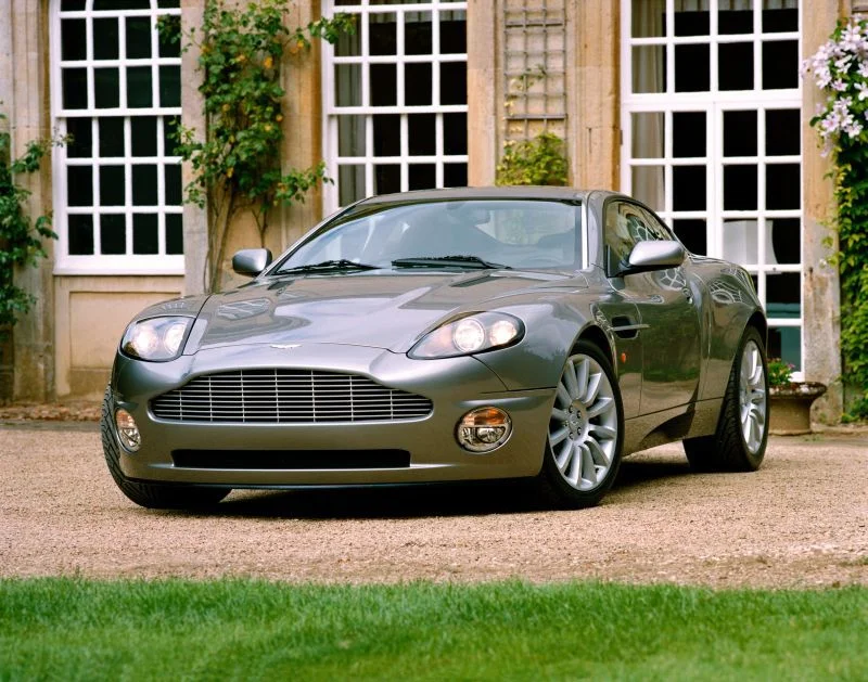 Aston Martin Vanquish 6.0 V12 (466 Hp) Automatic2001 - 2004 - 1