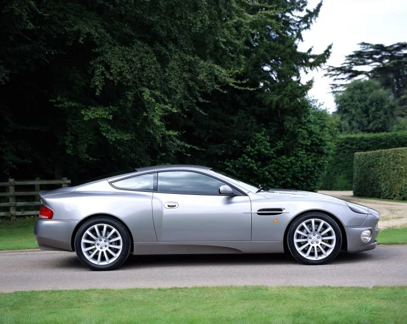 Aston Martin Vanquish 6.0 V12 (466 Hp) Automatic2001 - 2004 thumbnail 12