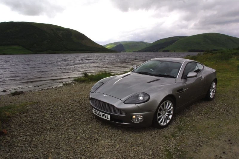 Aston Martin Vanquish 6.0 V12 (466 Hp) Automatic2001 - 2004 thumbnail 15