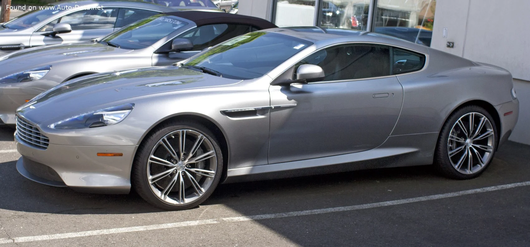 Aston Martin Virage 6.0 V12 (497 Hp) Touchtronic2011 - 2012 thumbnail 2