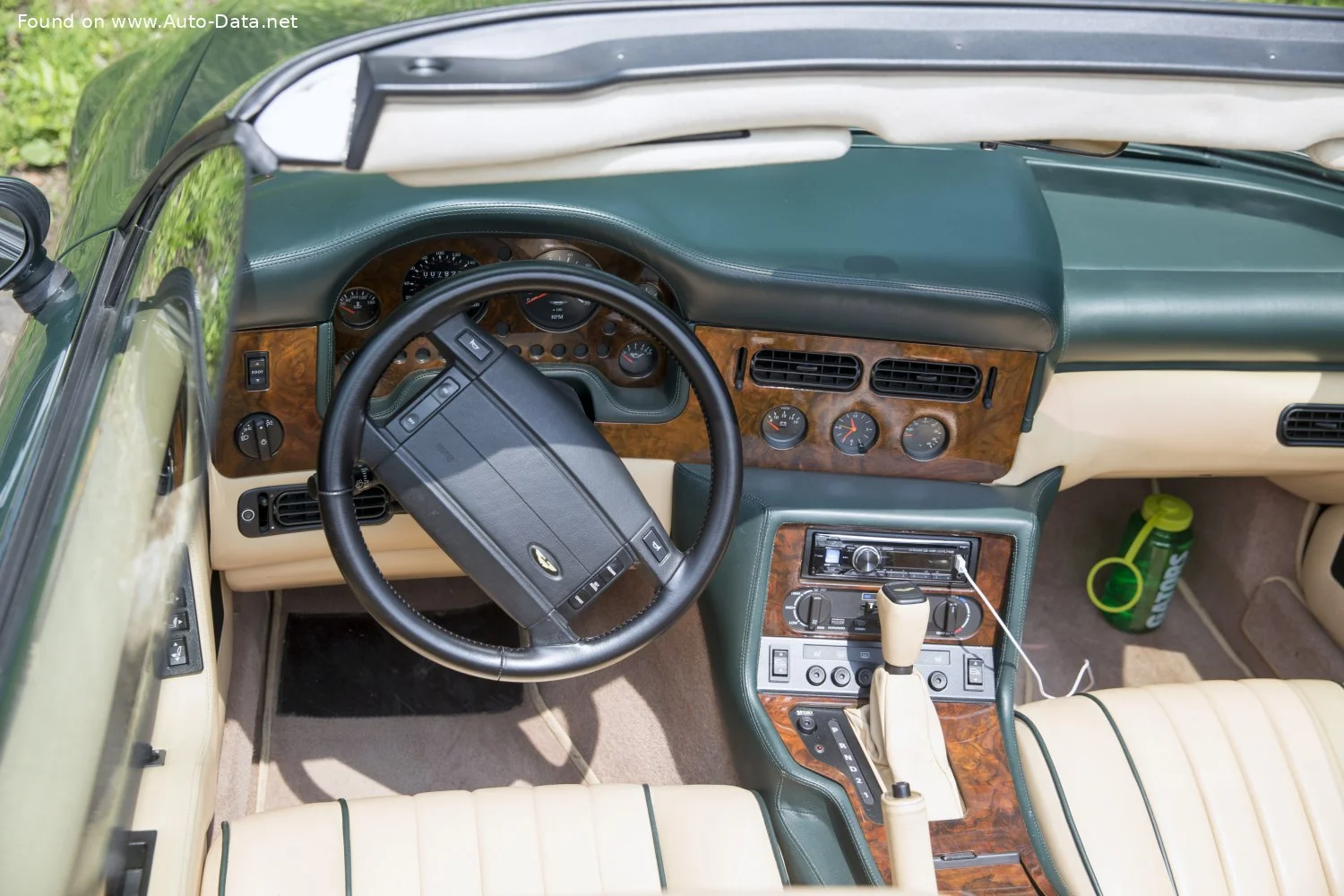 Aston Martin Virage 5.3 (336 Hp)1990 - 1995 thumbnail 8