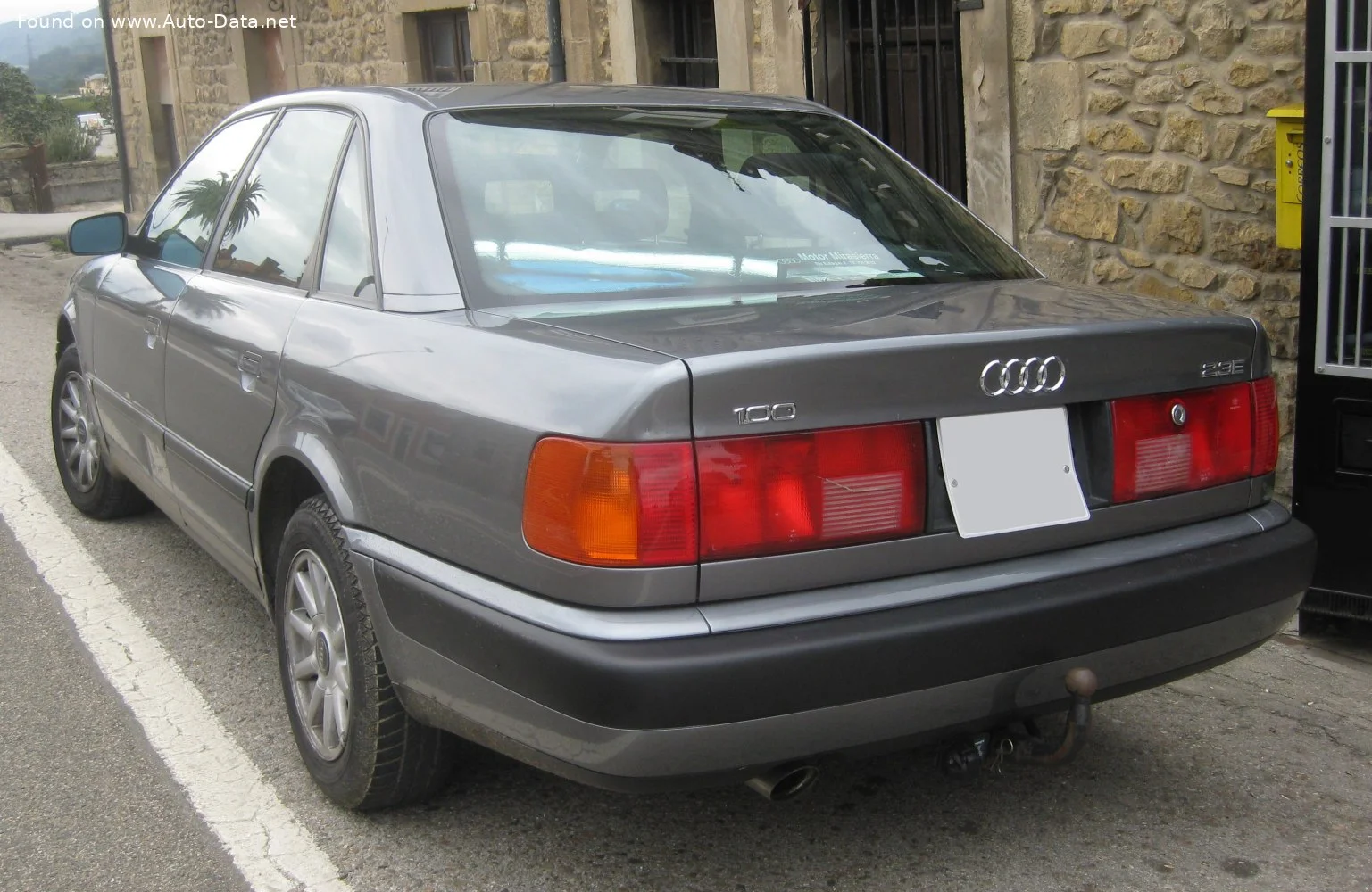 Audi 100 2.0 (101 Hp)1990 - 1994 thumbnail 6