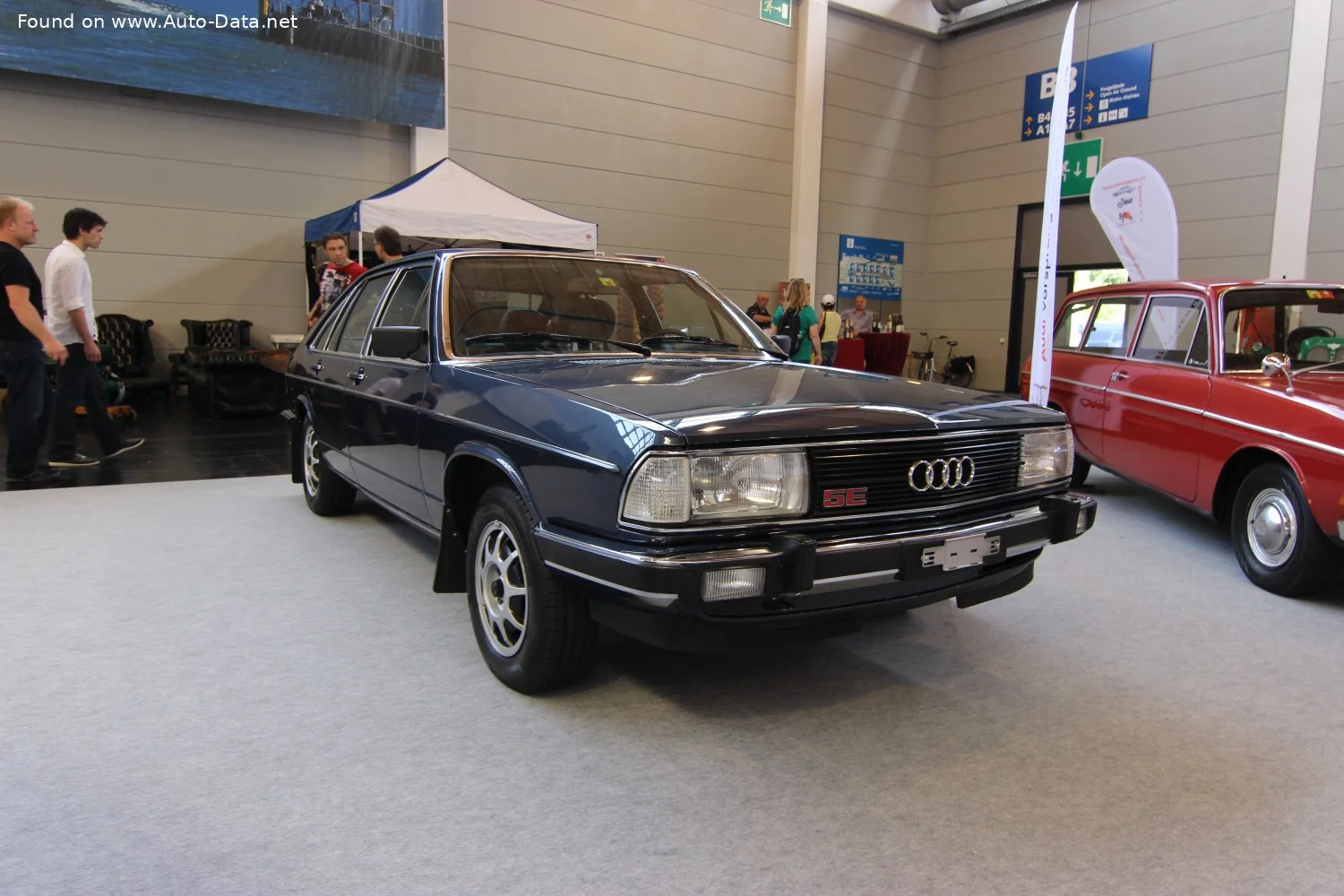 Audi 100 1.6 L (85 Hp)1979 - 1982 thumbnail 3