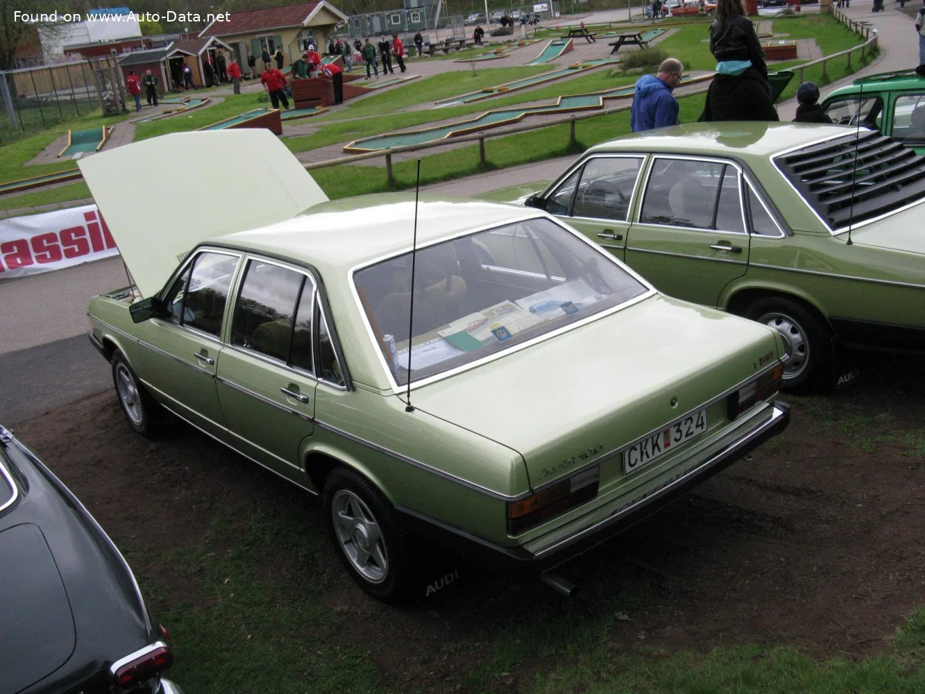 Audi 100 1.6 L (85 Hp)1976 - 1979 thumbnail 3