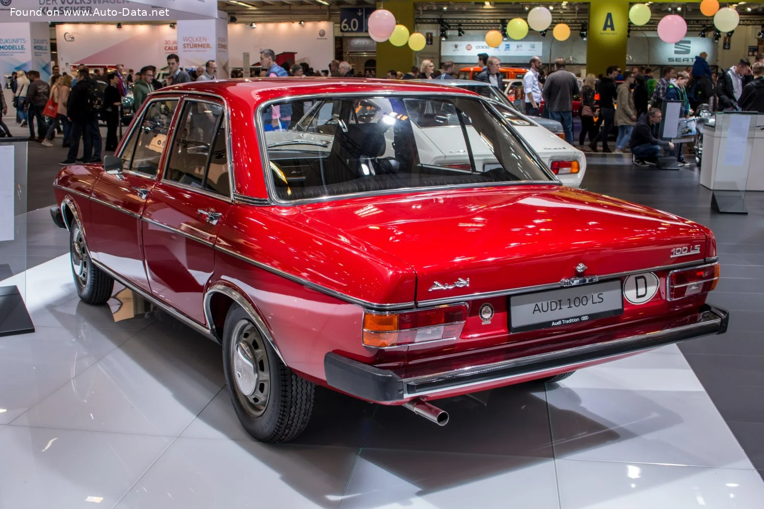 Audi 100 1.6 L (85 Hp)1974 - 1976 thumbnail 2