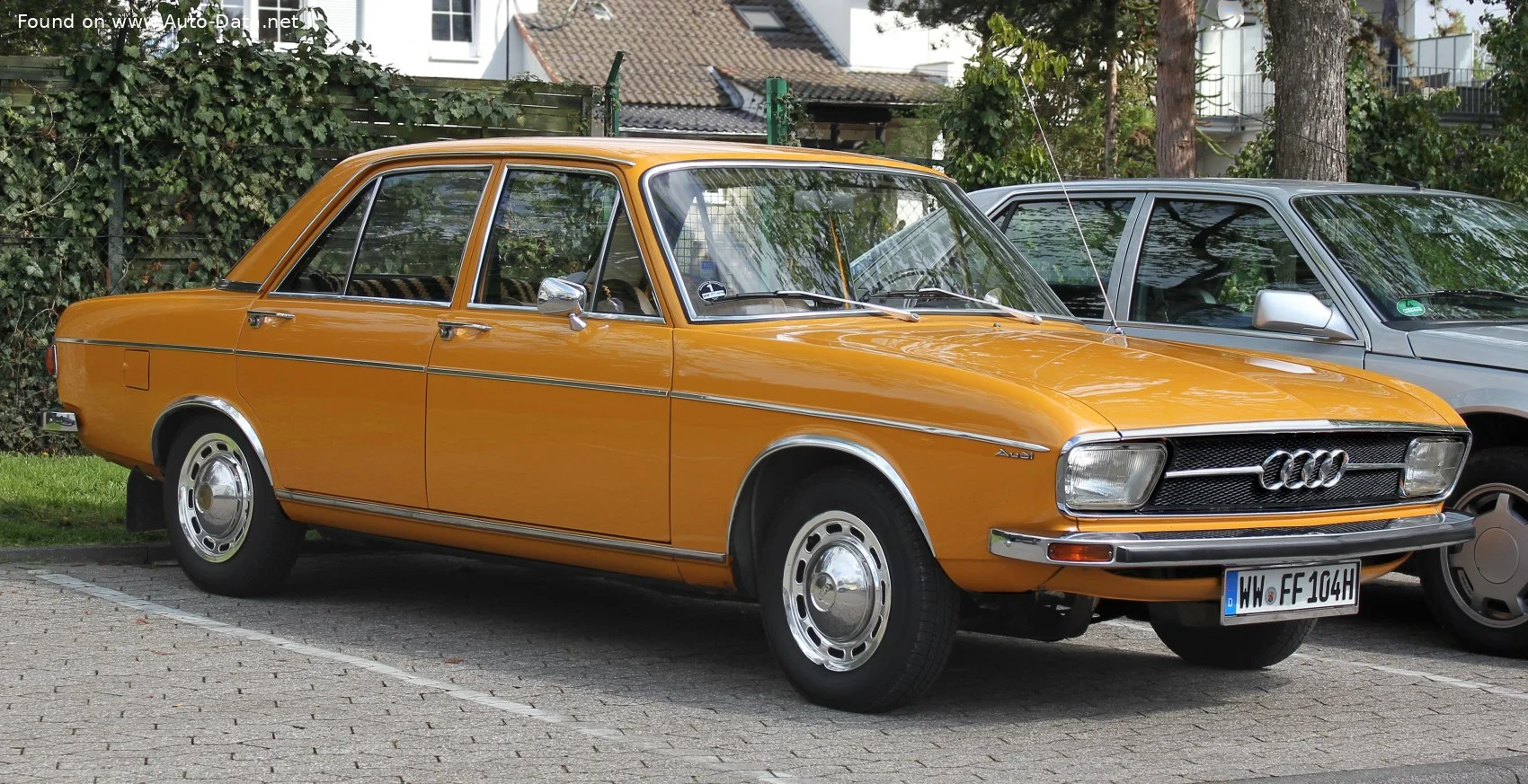 Audi 100 1.6 L (85 Hp)1974 - 1976 thumbnail 6