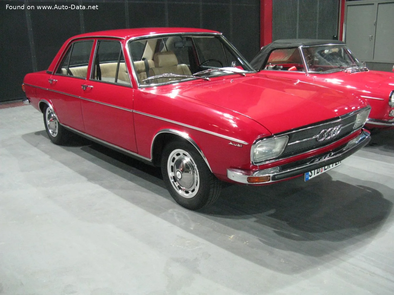 Audi 100 1.6 L (85 Hp)1974 - 1976 thumbnail 7