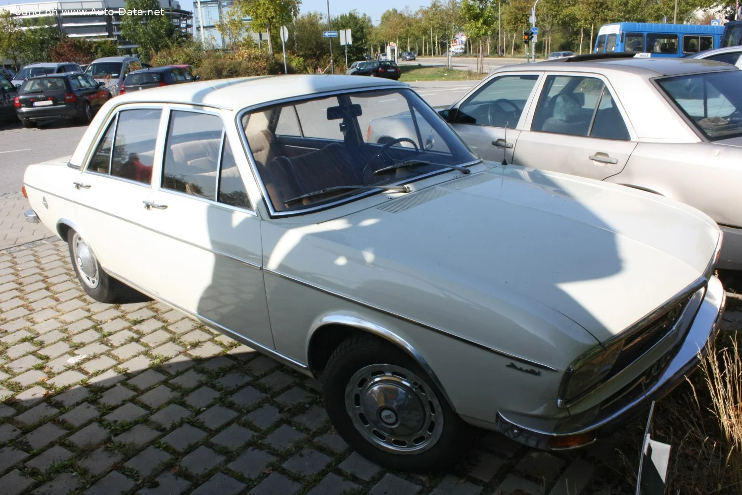 Audi 100 1.8 (80 Hp)1968 - 1971 thumbnail 3