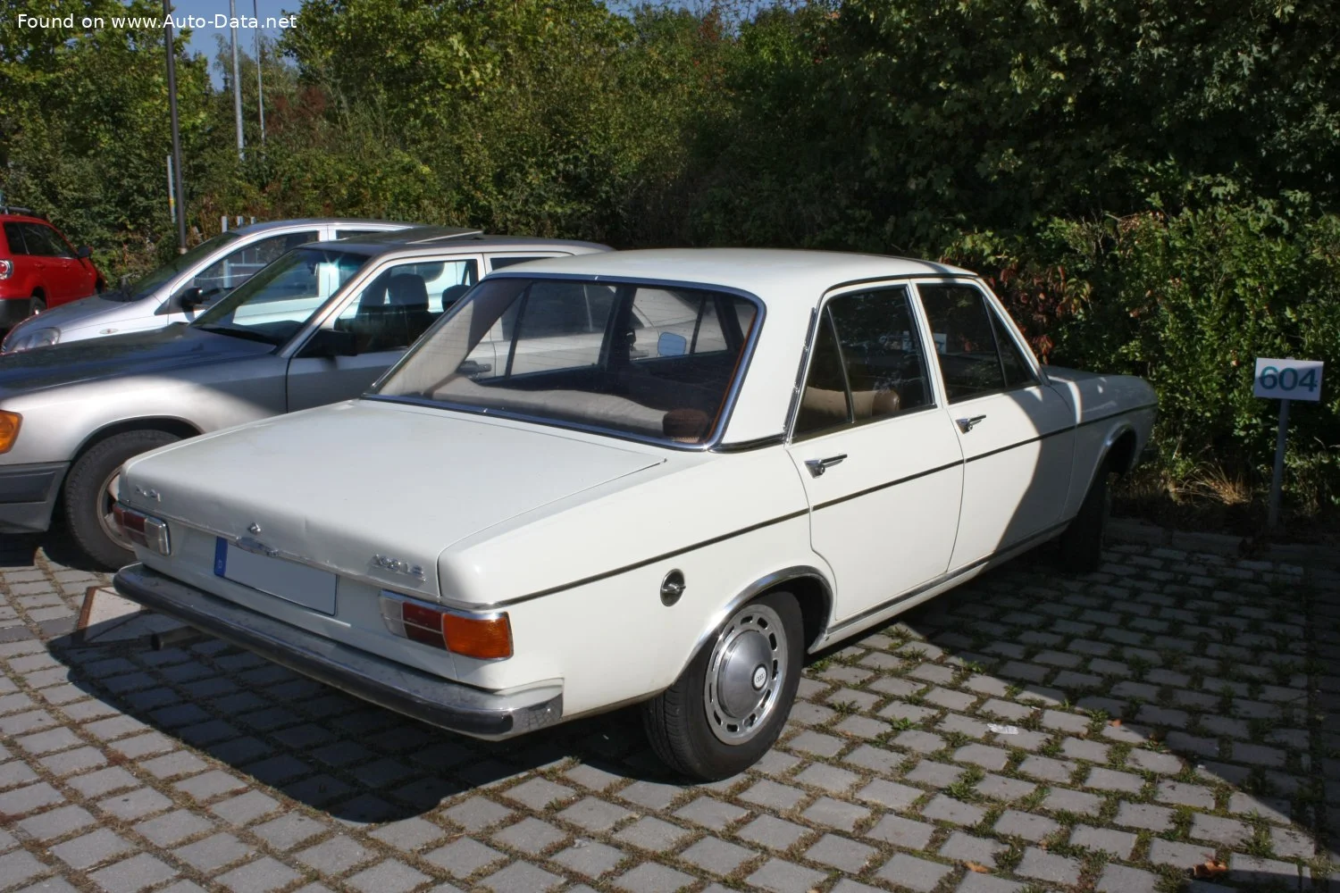 Audi 100 1.8 (80 Hp)1968 - 1971 thumbnail 4