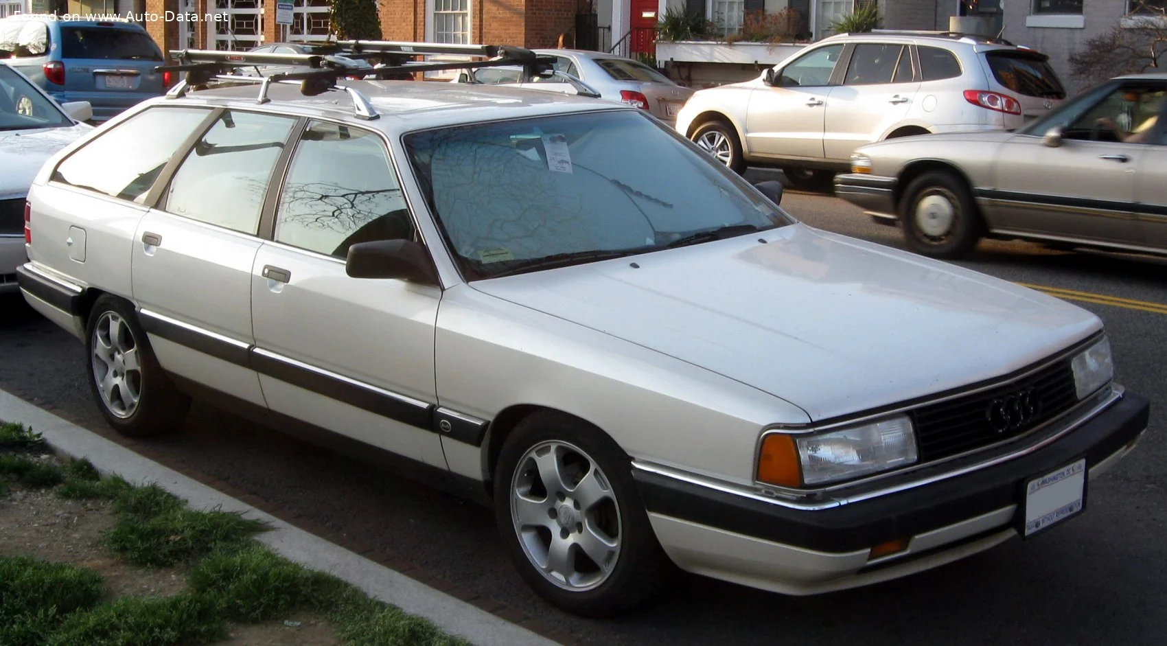 Audi 200 2.1 Turbo (182 Hp) quattro1984 - 1988 thumbnail 2