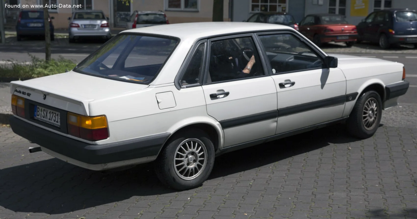 Audi 80 1.3 C (60 Hp)1984 - 1986 thumbnail 2