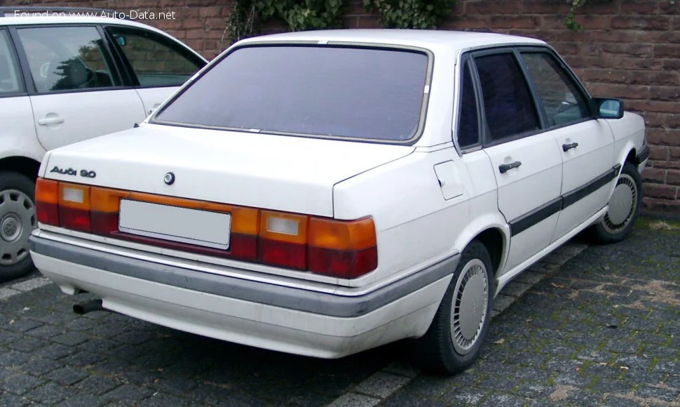 Audi 90 2.0 (113 Hp)1984 - 1987 thumbnail 2
