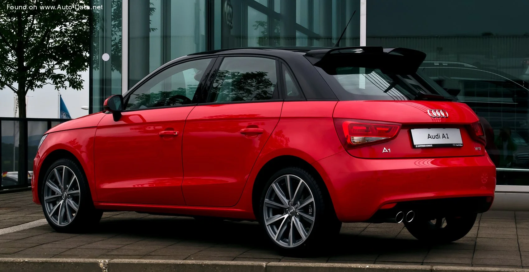Audi A1 1.2 TFSI (86 Hp)2012 - 2014 thumbnail 2