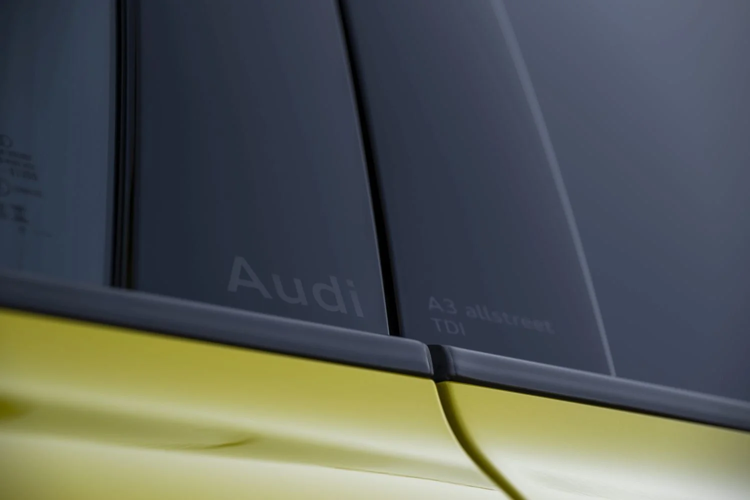 Audi A3 35 TDI (150 Hp) S tronic2024 - thumbnail 13