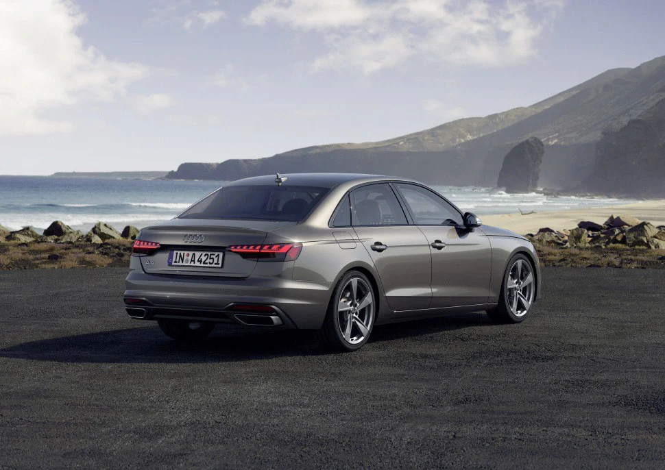 Audi A4 30 TDI (122 Hp)2019 - 2020 thumbnail 3