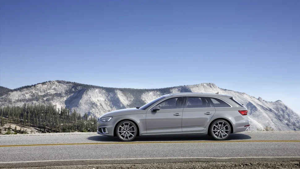 Audi A4 30 TDI (122 Hp) S tronic2018 - 2019 thumbnail 3