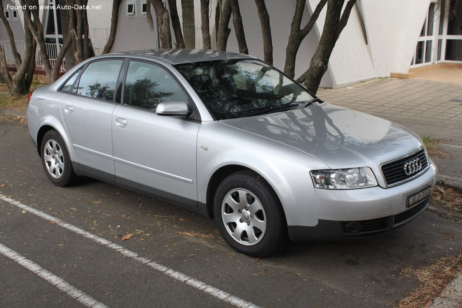 Audi A4 1.6i (102 Hp)2000 - 2004 - 1
