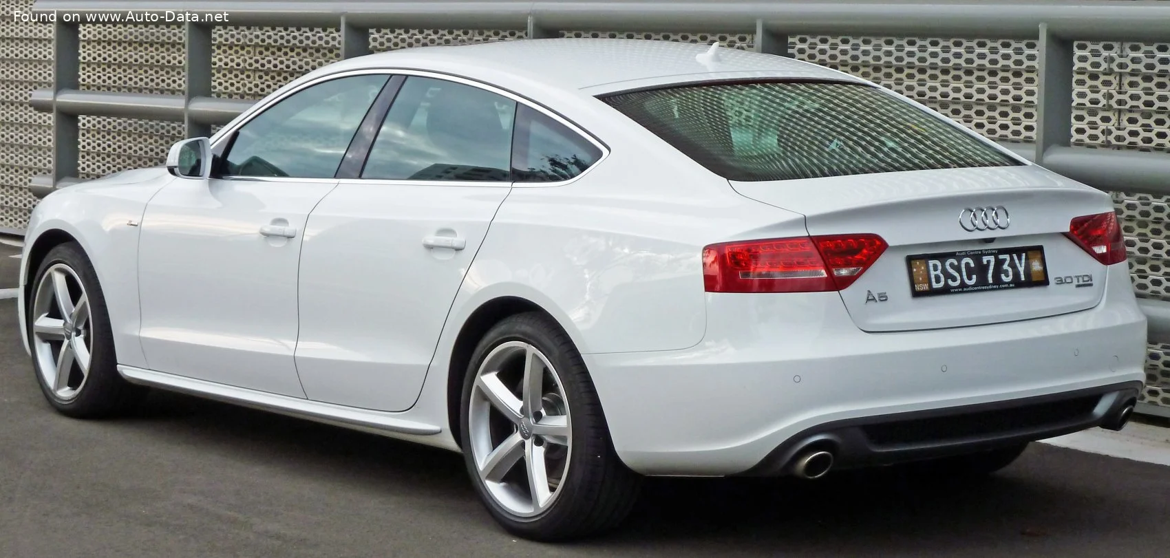 Audi A5 1.8 TFSI (160 Hp) Multitronic2009 - 2011 thumbnail 2