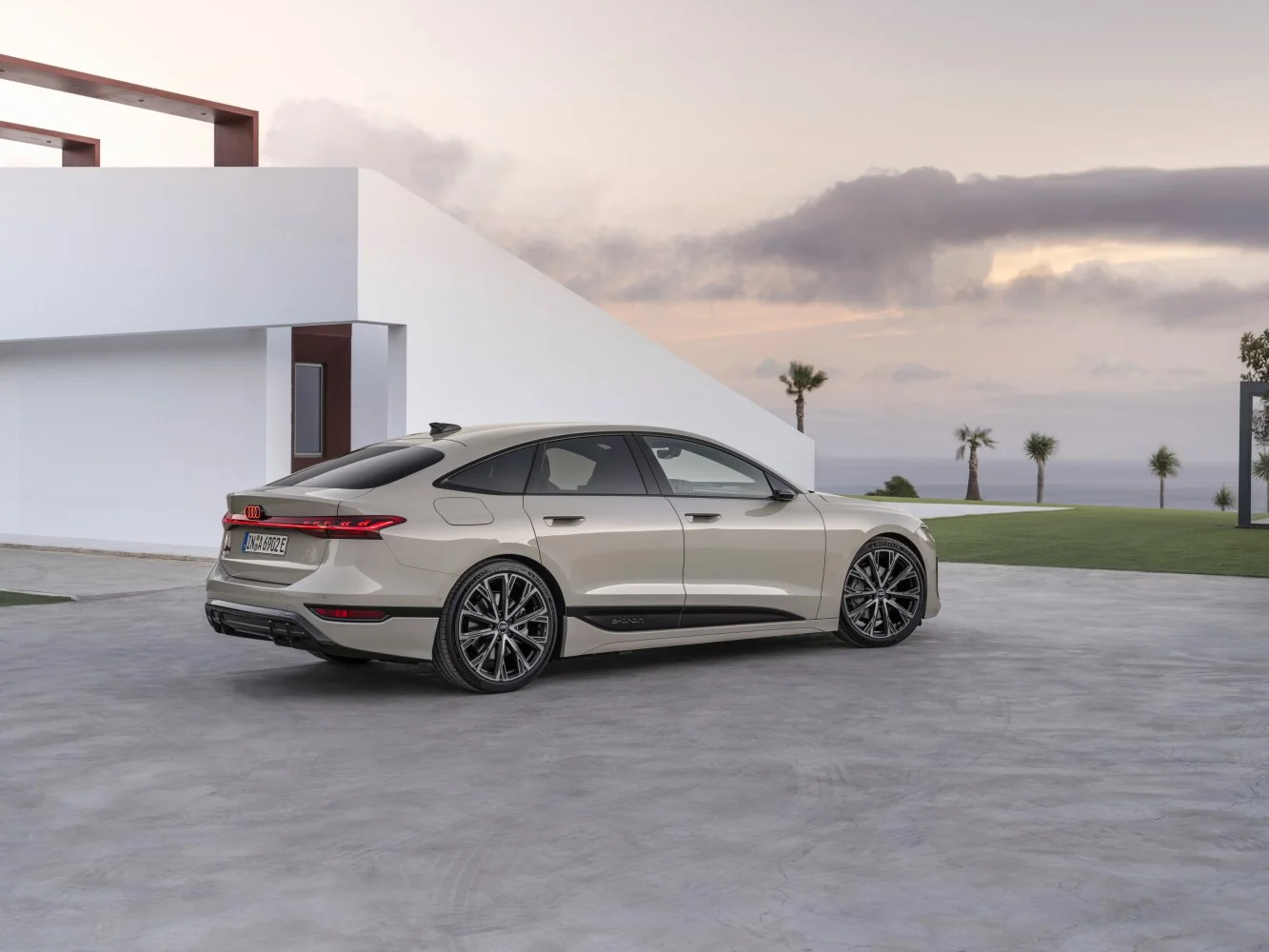 Audi A6 e-tron 100 kWh (462 Hp) quattro2024 - thumbnail 2