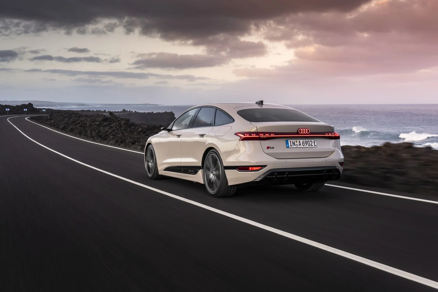 Audi A6 e-tron 100 kWh (462 Hp) quattro2024 - thumbnail 12