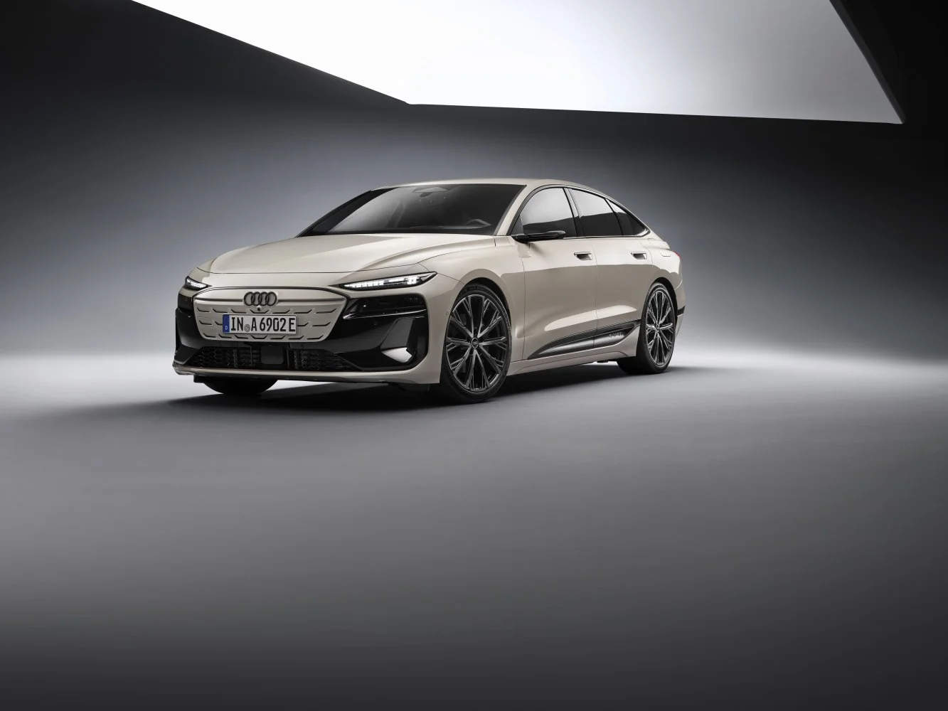 Audi A6 e-tron 100 kWh (462 Hp) quattro2024 - thumbnail 18