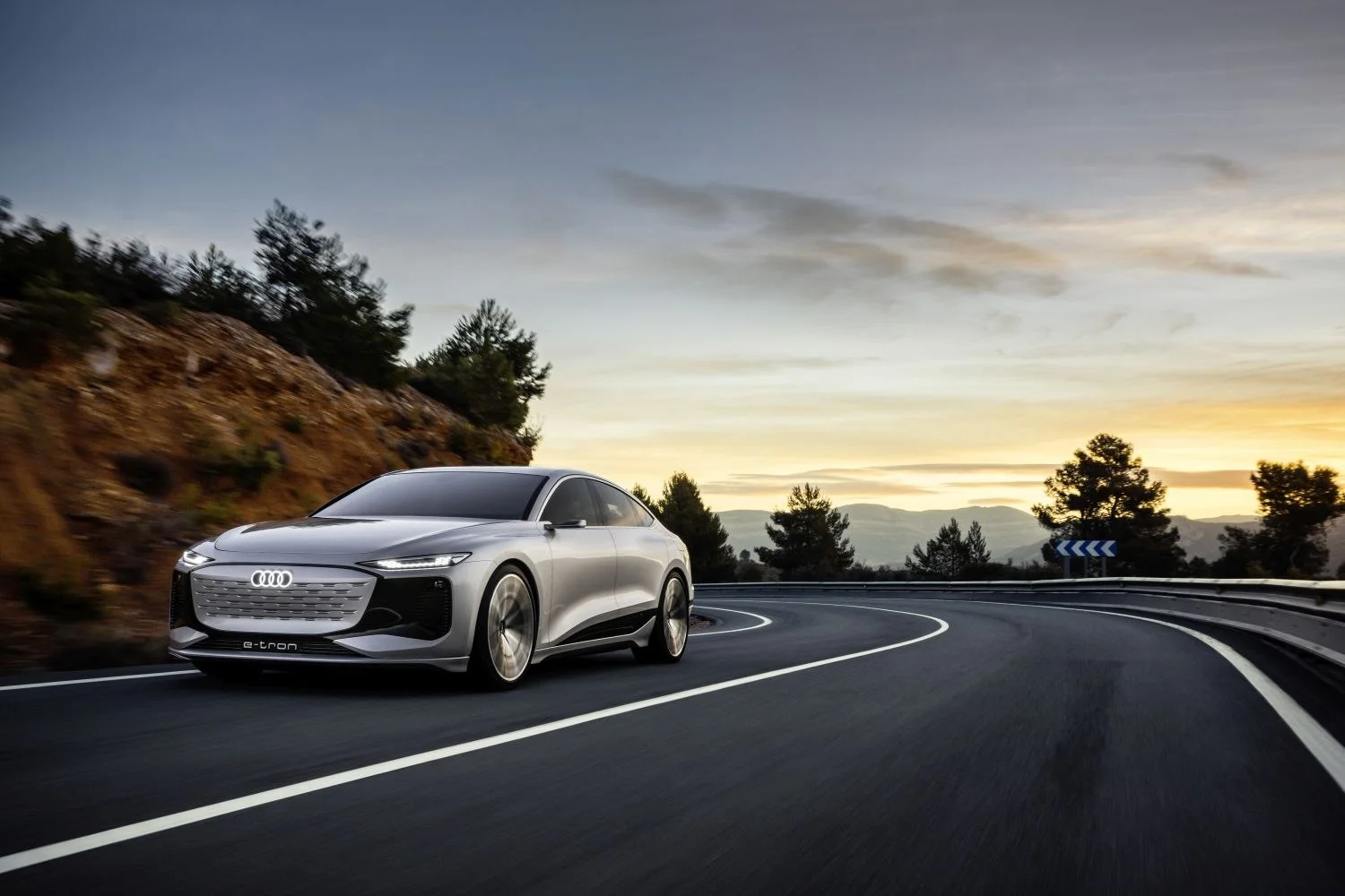 Audi A6 e-tron 100 kWh (476 Hp) quattro2021 - 2021 thumbnail 2