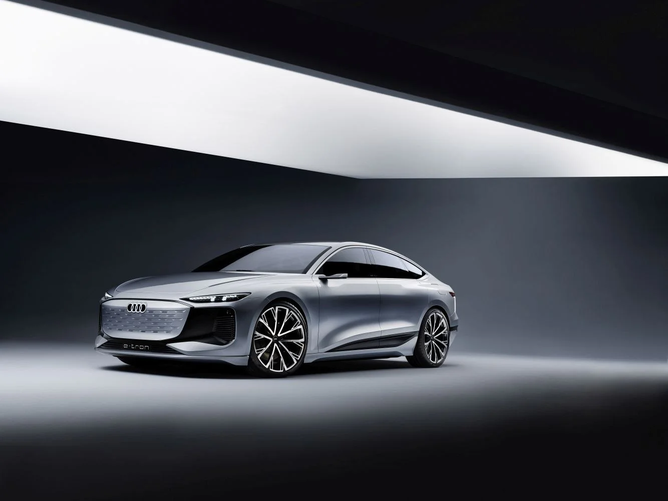 Audi A6 e-tron 100 kWh (476 Hp) quattro2021 - 2021 thumbnail 13