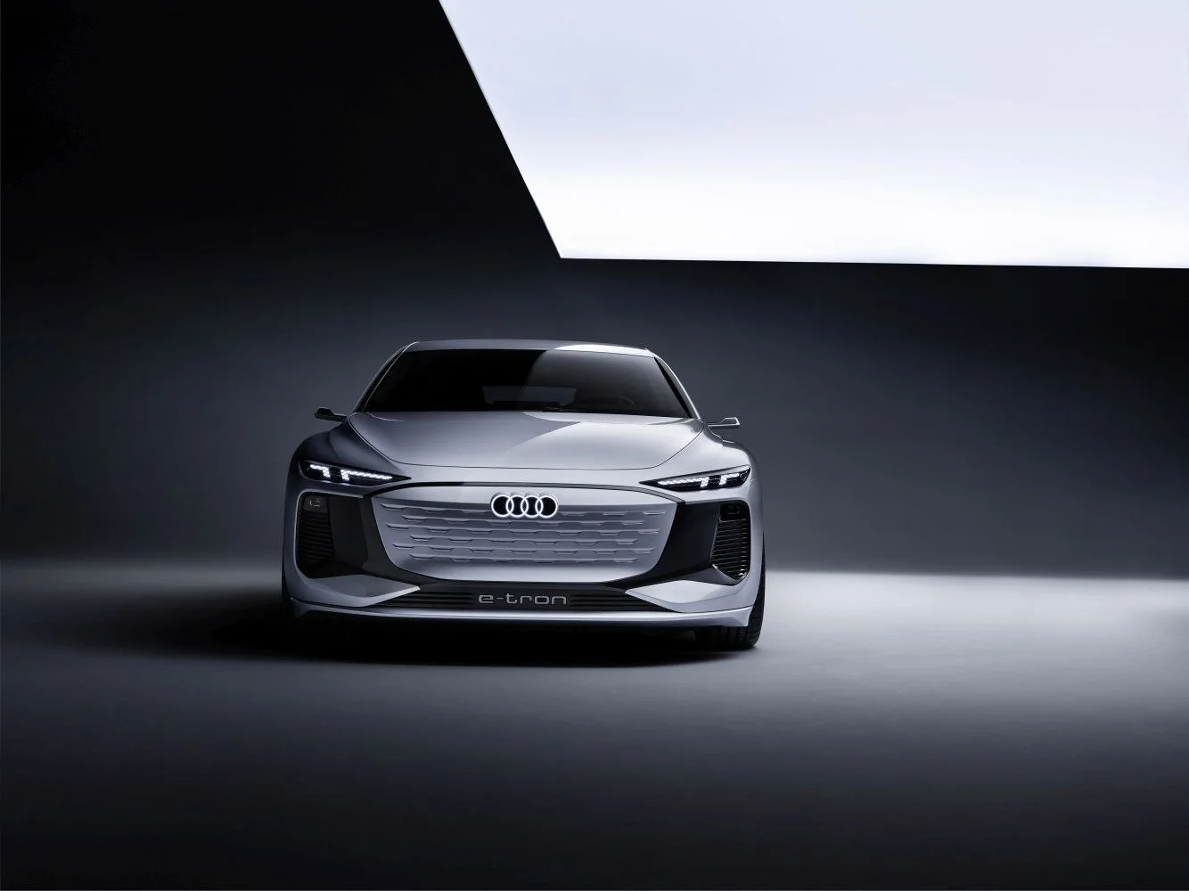 Audi A6 e-tron 100 kWh (476 Hp) quattro2021 - 2021 thumbnail 16