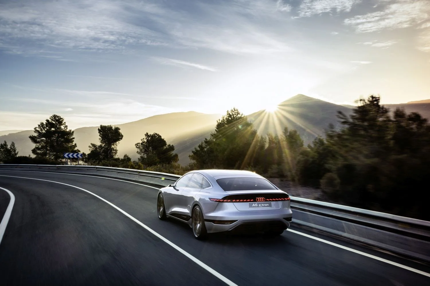 Audi A6 e-tron 100 kWh (476 Hp) quattro2021 - 2021 thumbnail 4