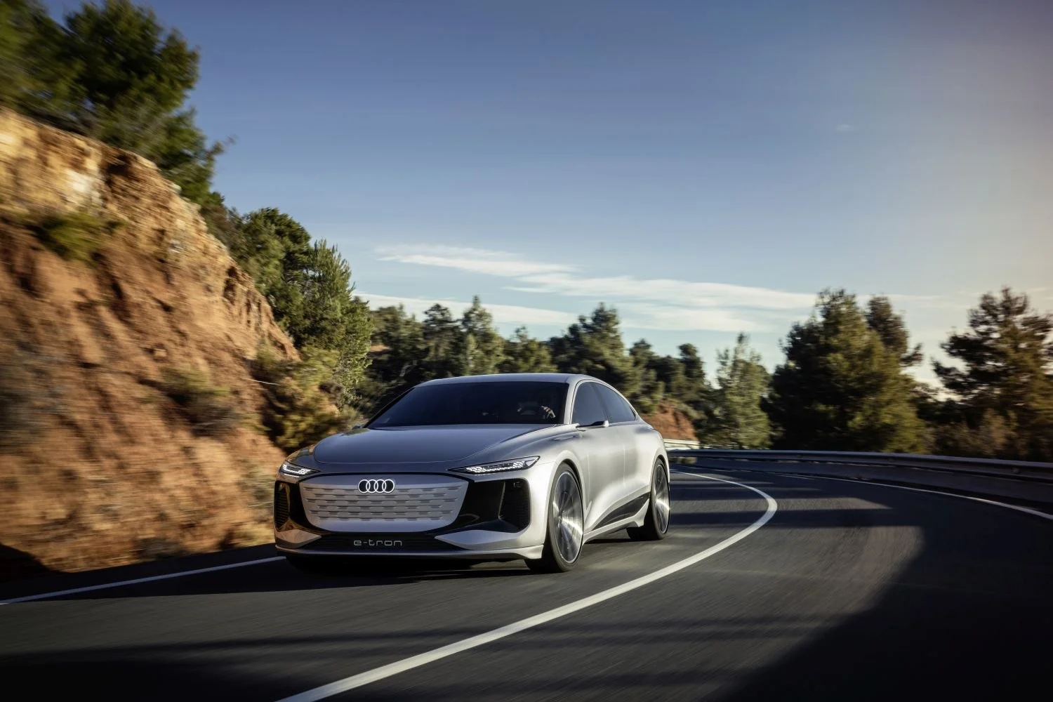 Audi A6 e-tron 100 kWh (476 Hp) quattro2021 - 2021 thumbnail 5