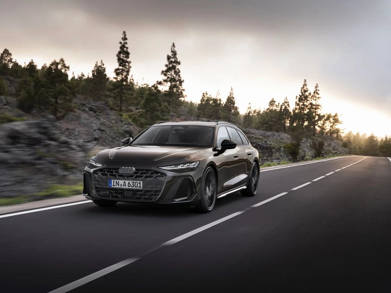 Audi A6 2.0 TDI (204 Hp) Mild Hybrid plus quattro ultra S tronic2025 - - 1