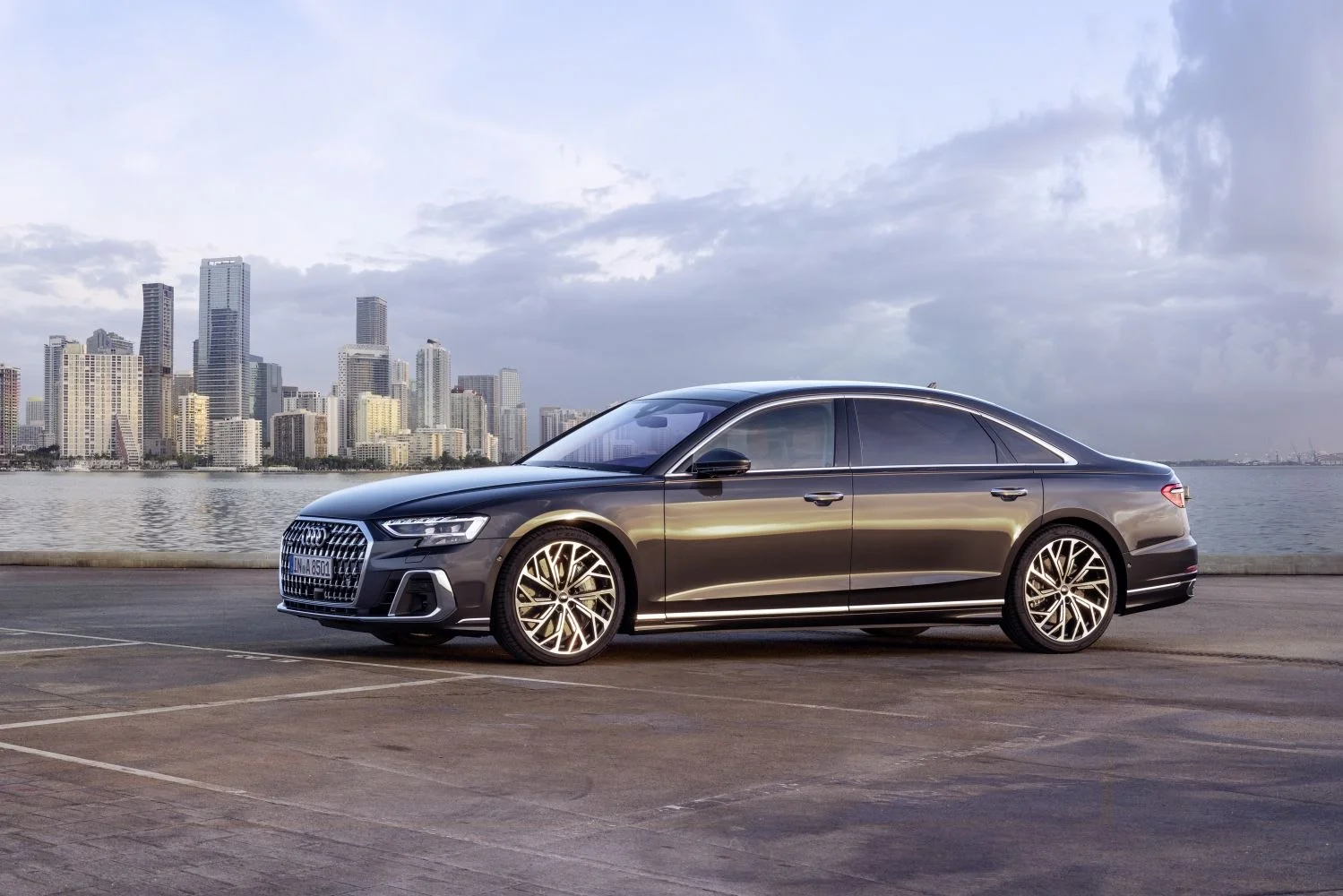 Audi A8 50 TDI V6 (286 Hp) Mild Hybrid quattro tiptronic2021 - thumbnail 2