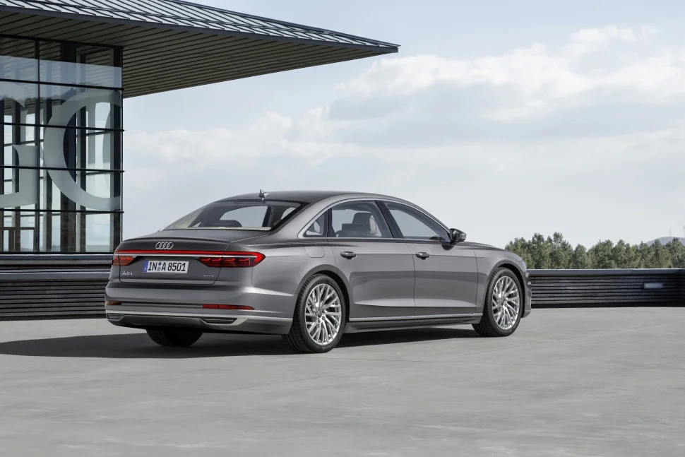 Audi A8 50 TDI V6 (286 Hp) Mild Hybrid quattro tiptronic2017 - 2019 thumbnail 2